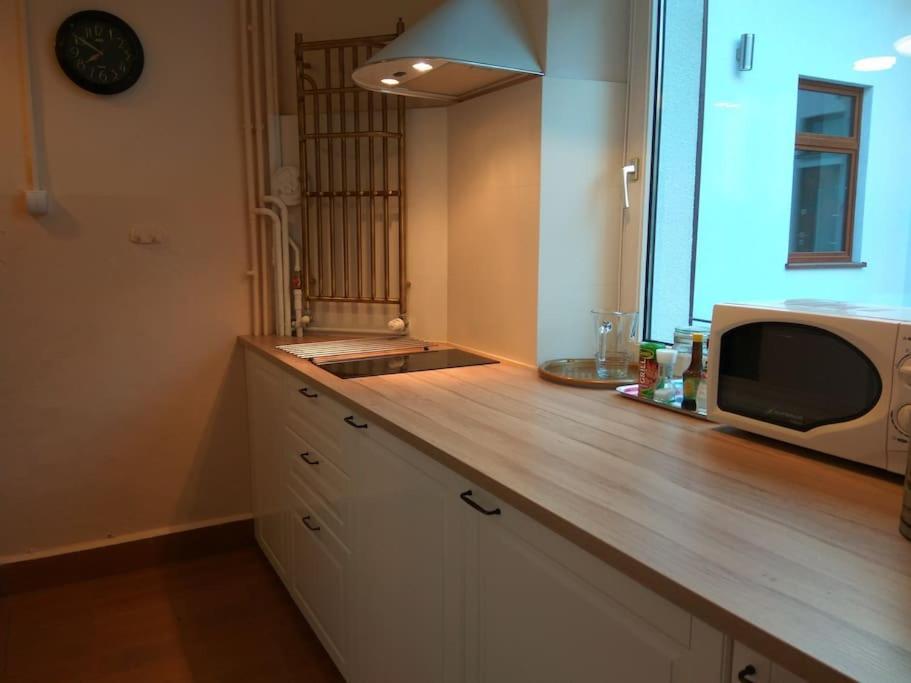 Big Cosy Retro Apt, Free Parking, 15Min Oldtown & Kazimierz - By Homelike Красков Екстериор снимка