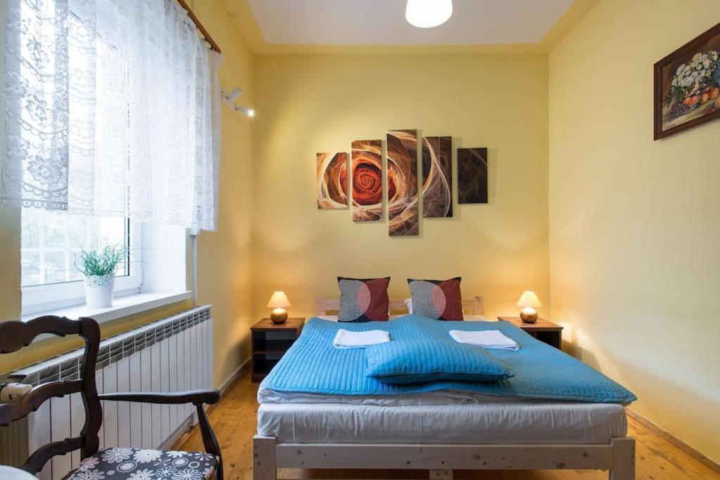 Big Cosy Retro Apt, Free Parking, 15Min Oldtown & Kazimierz - By Homelike Красков Екстериор снимка